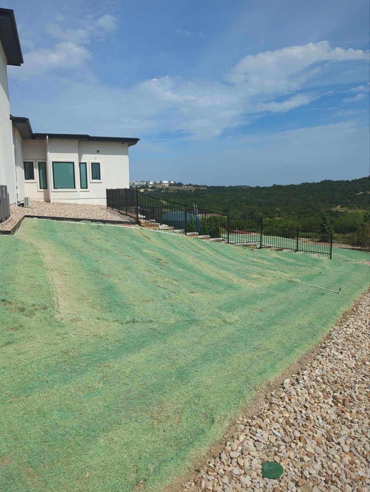 Turf installation cost comparison chart: hand seeding, hydroseeding, and sod cost per 1,000 square feet